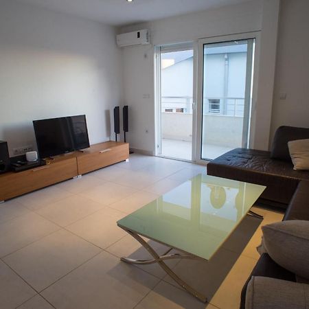 Becici Three-Bedroom Penthouse Apartment With Jacuzzi Dış mekan fotoğraf